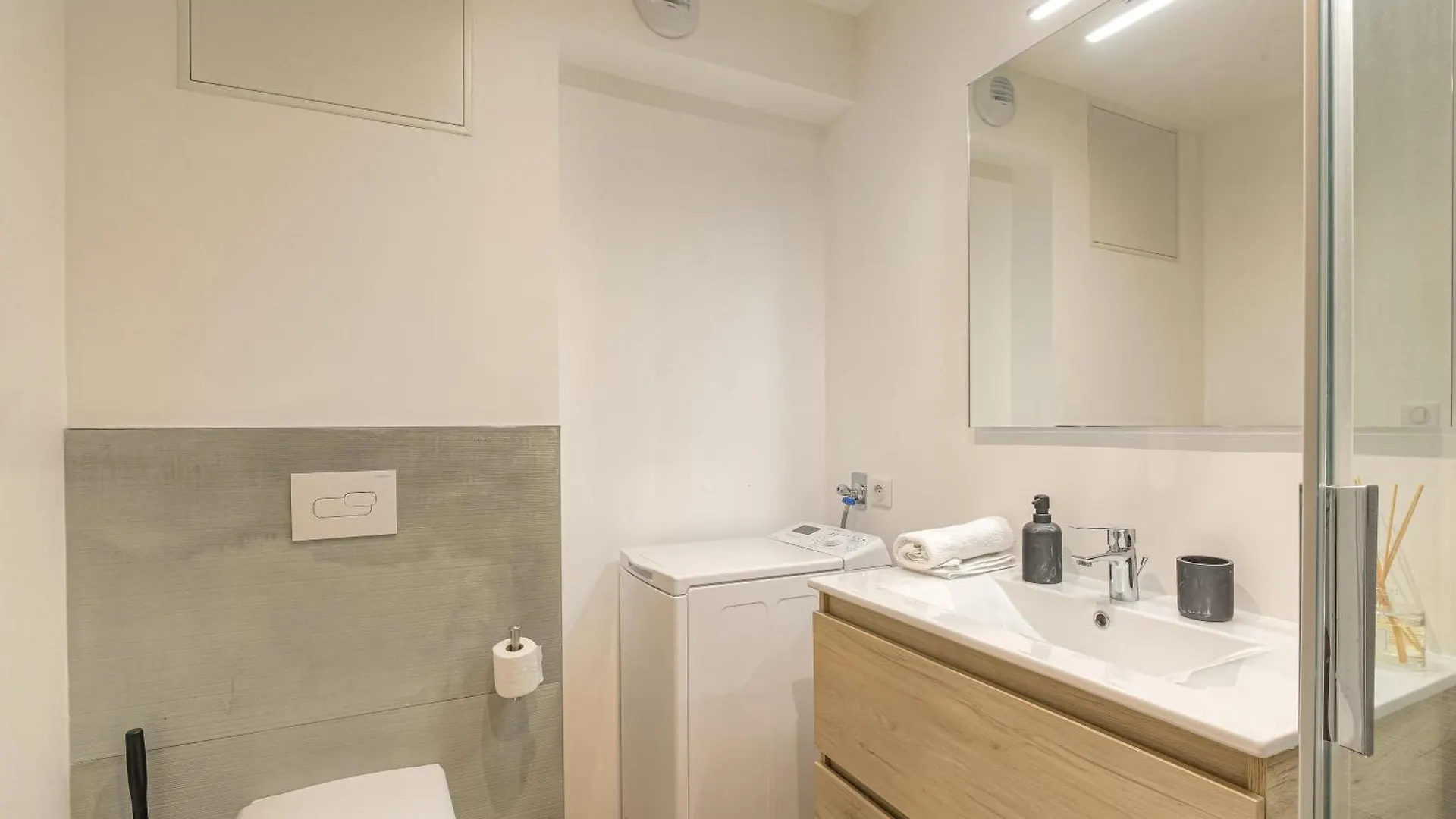 La Savane, Studio Calme & Hyper Centre Villefranche-Sur-Saone 0*,  France